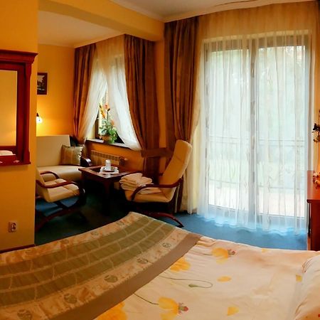 Hotel Spinaker 웨바 외부 사진