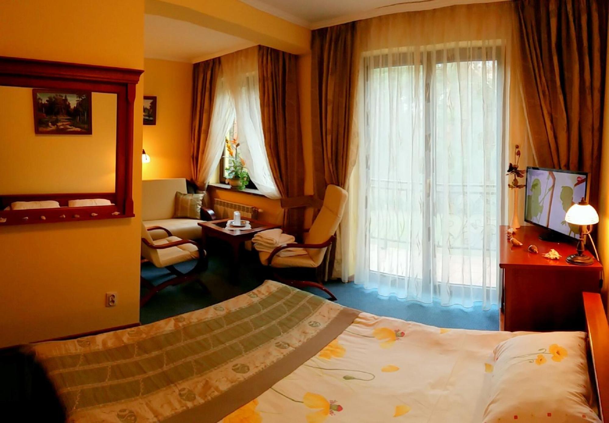 Hotel Spinaker 웨바 외부 사진