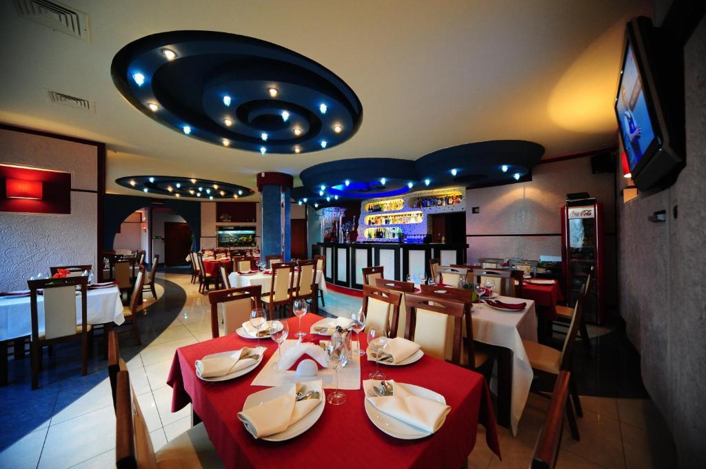 Hotel Spinaker 웨바 외부 사진