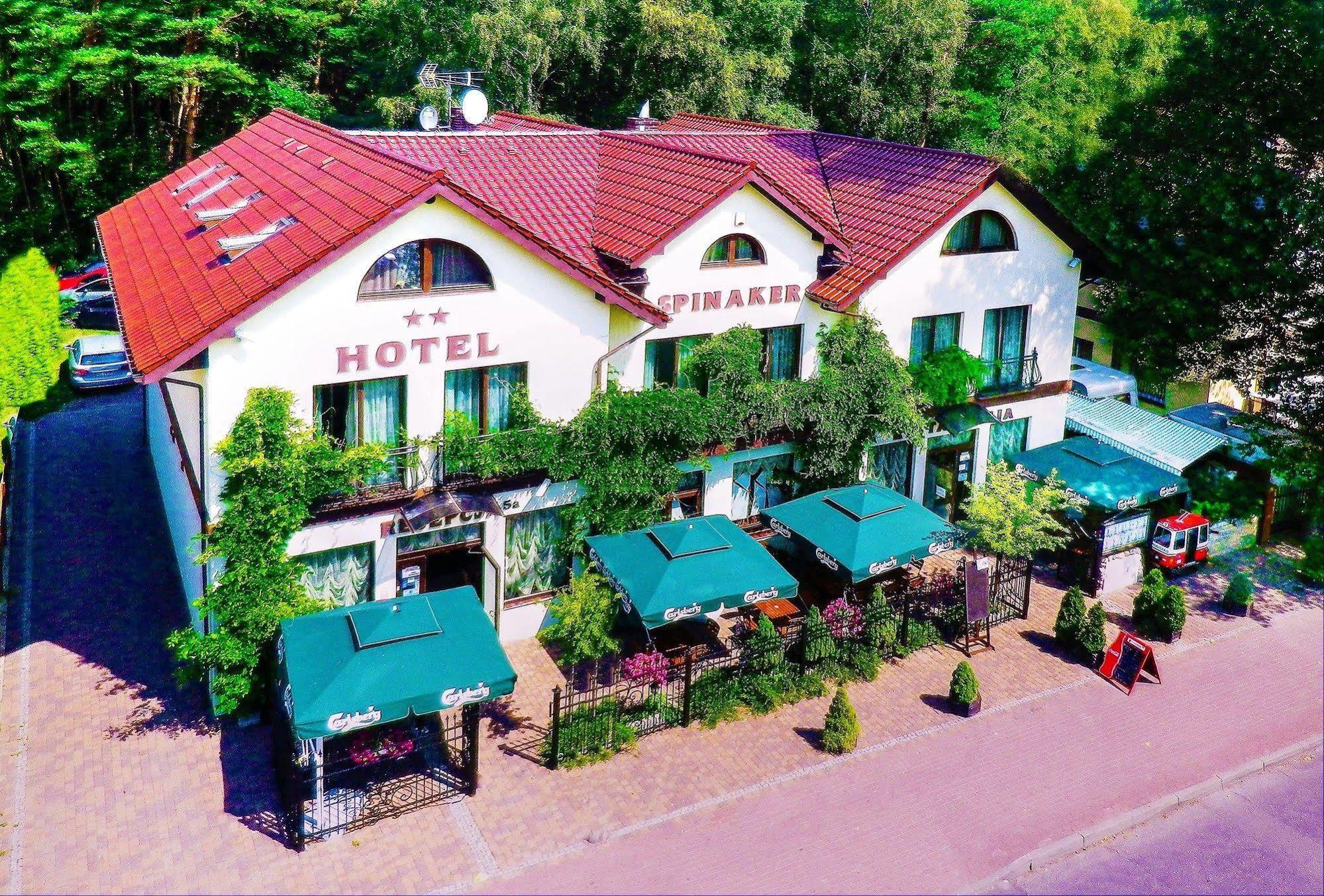 Hotel Spinaker 웨바 외부 사진