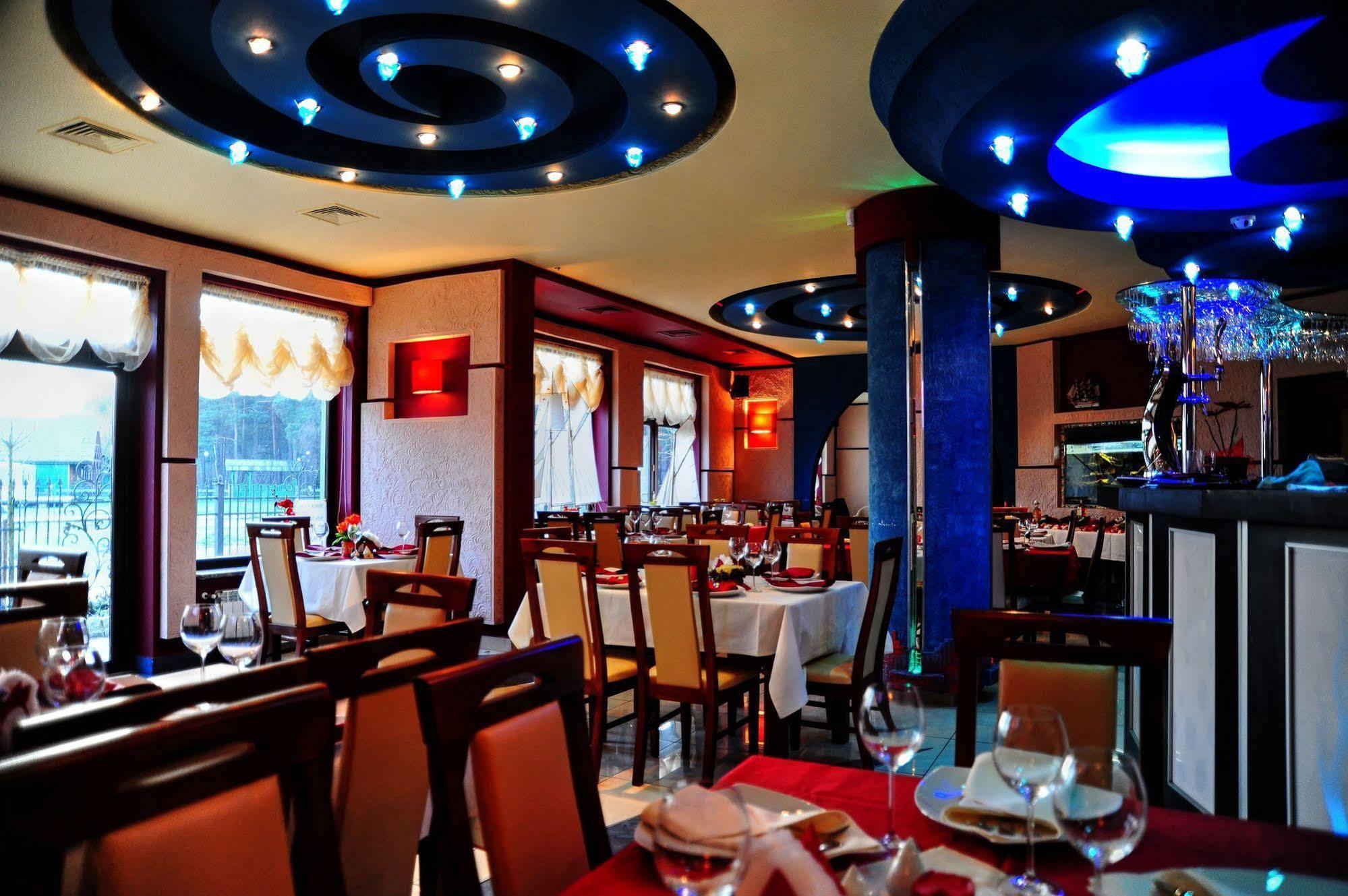 Hotel Spinaker 웨바 외부 사진